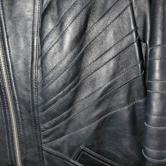 Jacket - Picture 3 of 4